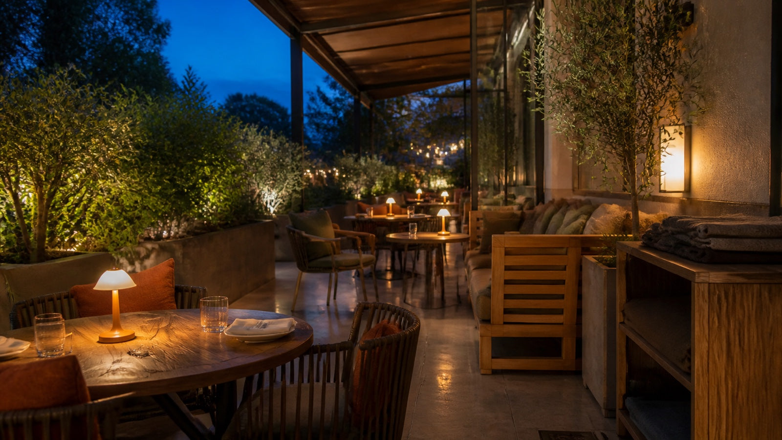 Top 10 Ways to Transition Your Patio to Fall (August 2026)