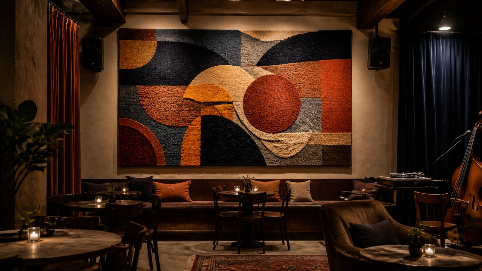 Tapestries in Restaurants & Cafés: Softness, Sound, Style