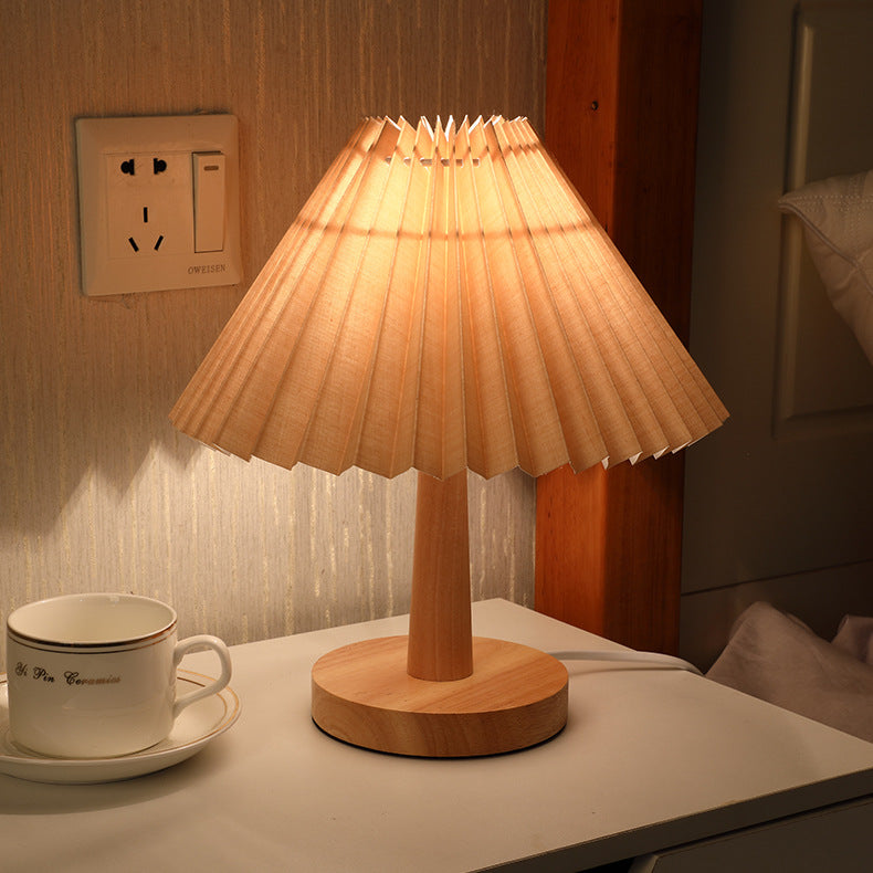 USB Pleated Table Lamp for Restaurant Tables — view 2