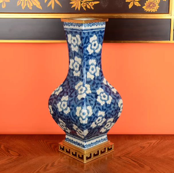 Copper-and-ceramic Classical Blue-and-white Porcelain Vase — view 3