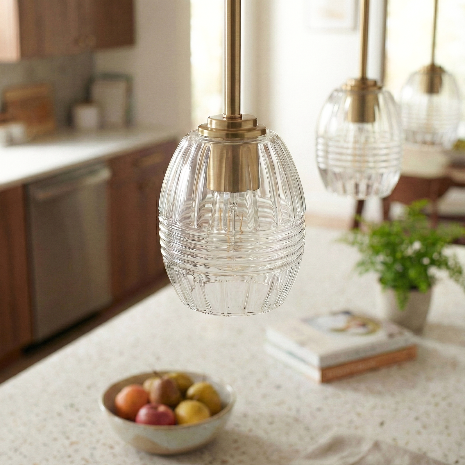 Satin Brass Clear-Glass Chain Pendant for Restaurant Tables — view 3