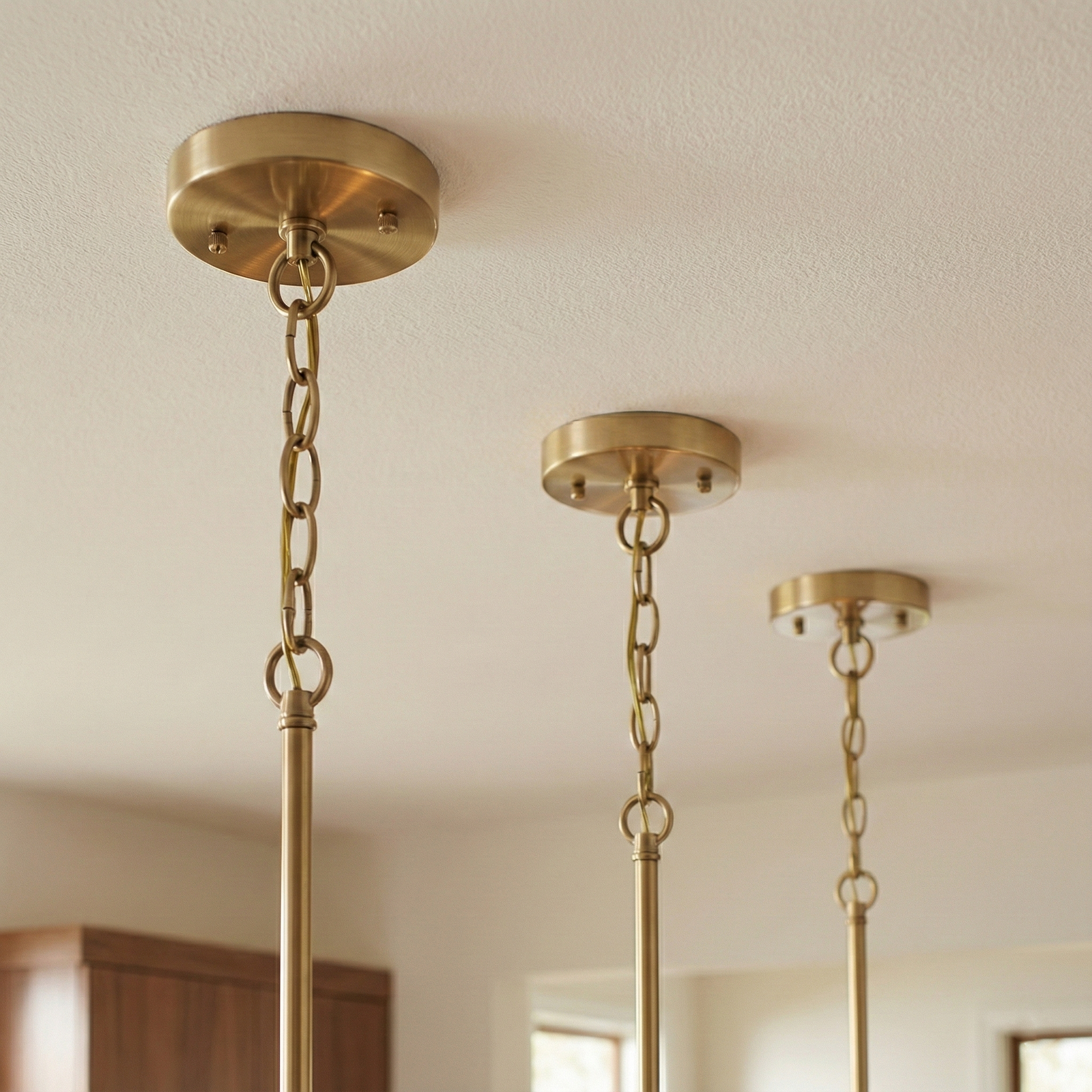 Satin Brass Clear-Glass Chain Pendant for Restaurant Tables — view 2