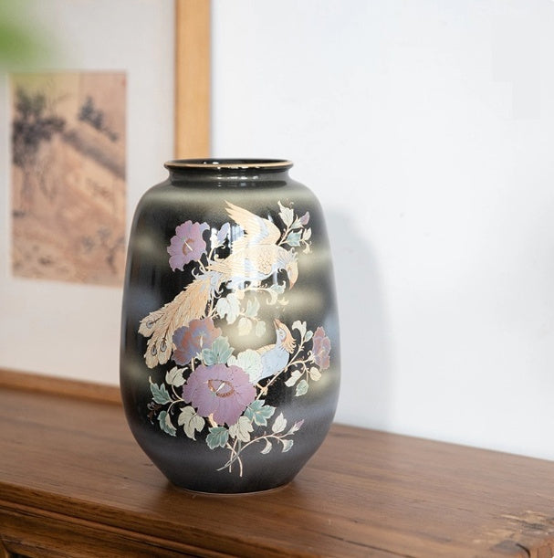 Kutani-Style Restaurant Table Vase