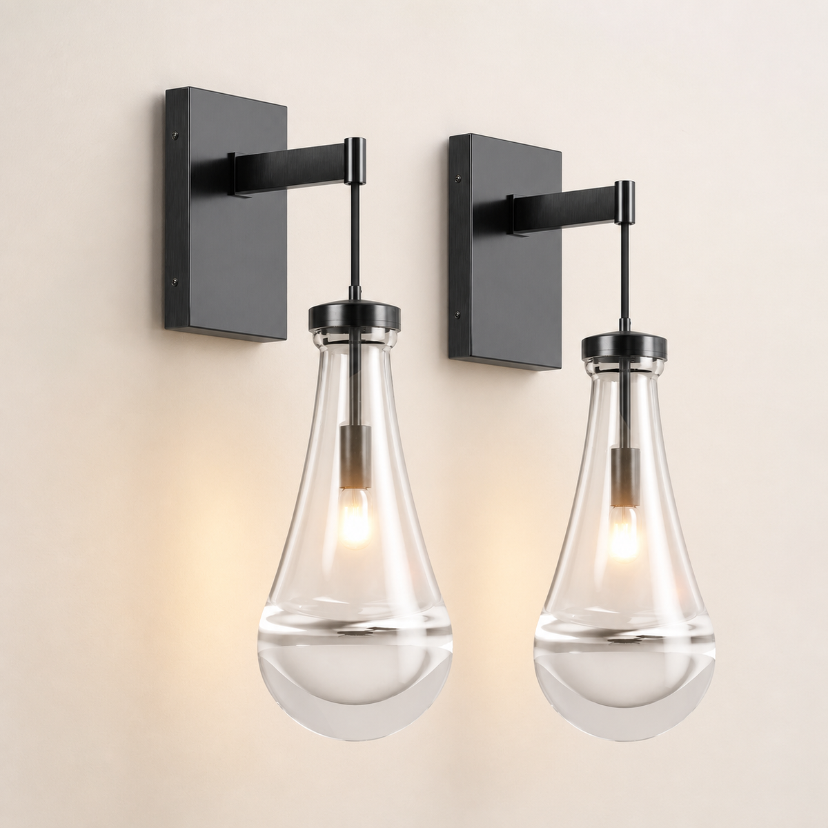 Resto Glow AI product image 2026-08-03 — clean background — Black Clear-Glass Wall Sconce — Restaurant Bar