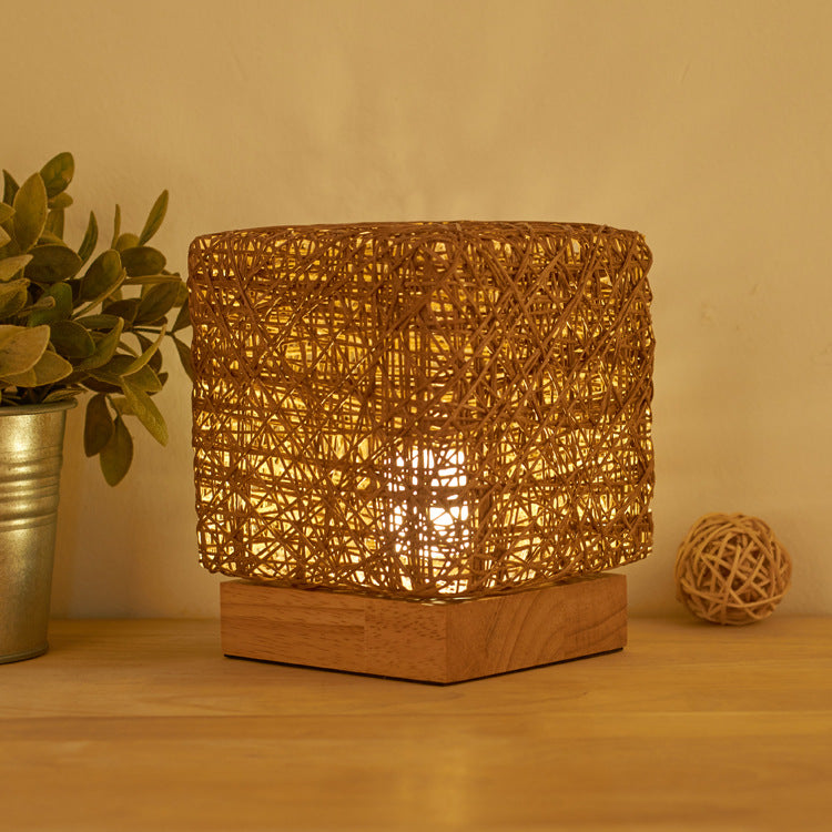 Braided Rattan USB Table Lamp for Restaurant Tables — view 2
