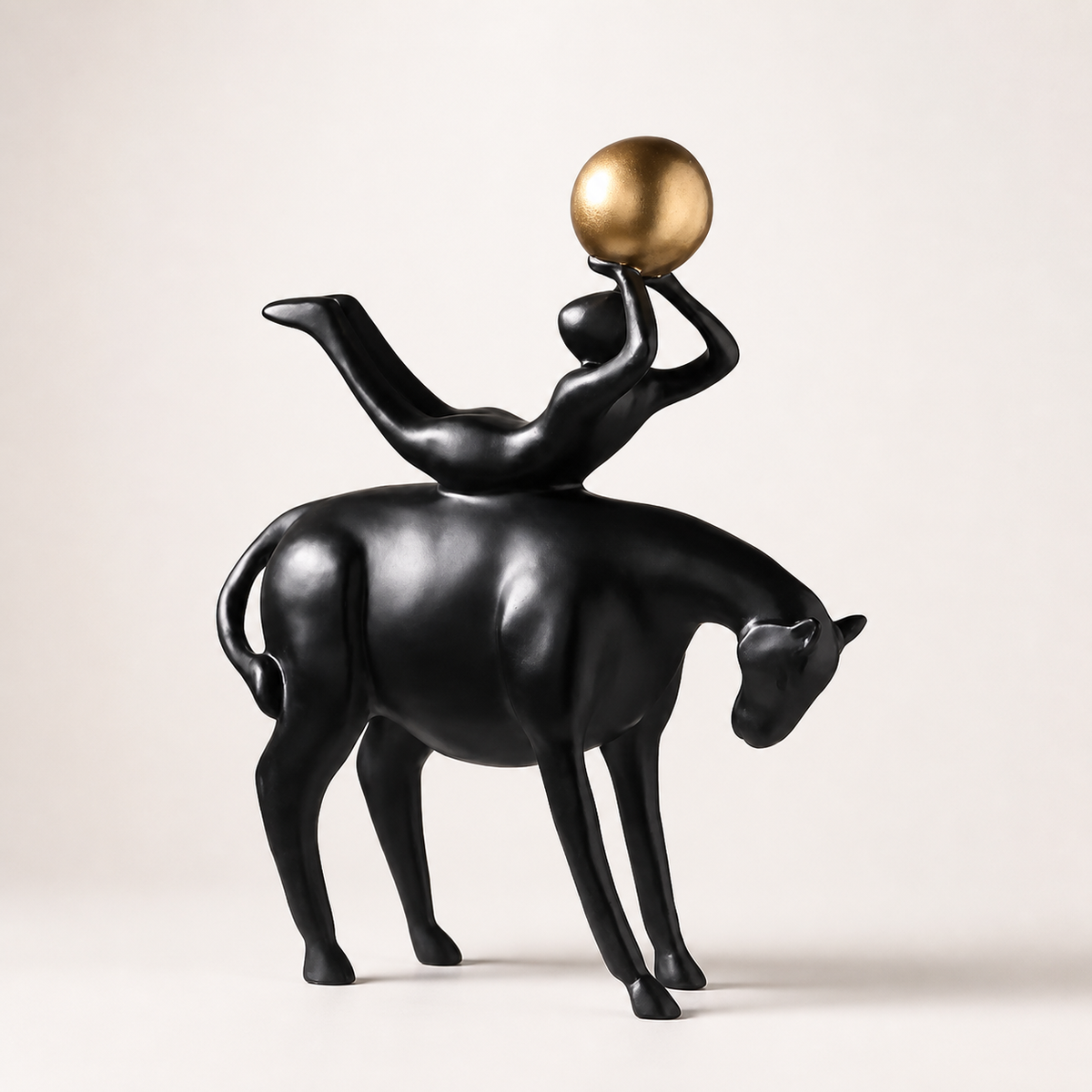 Resto Glow AI product image 2026-08-03 — clean background — Modern Sculptural Restaurant Accent